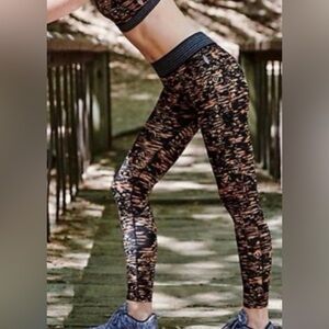 Free People Mid-Rise Ankle Length Printed Practice Makes Perfect Leggings Medium